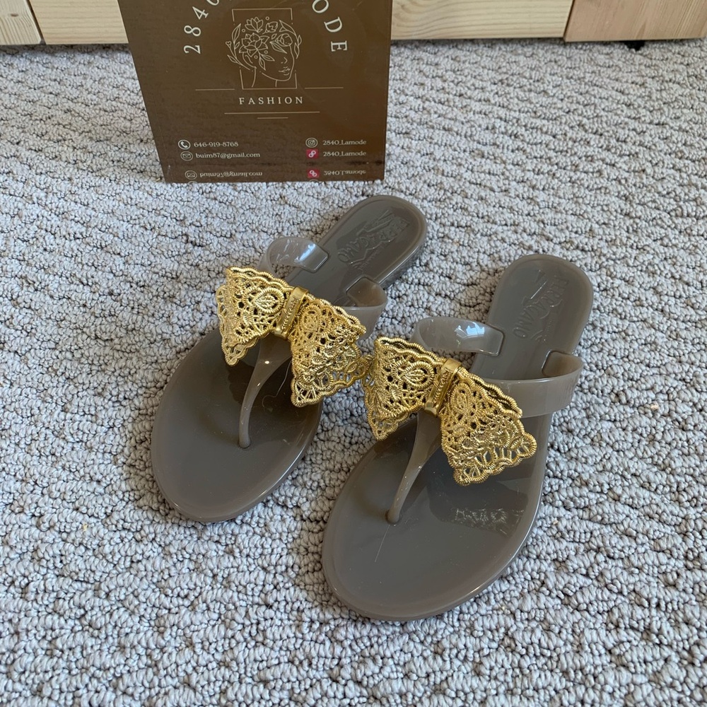 Salvatore Ferragamo Sandals size 5